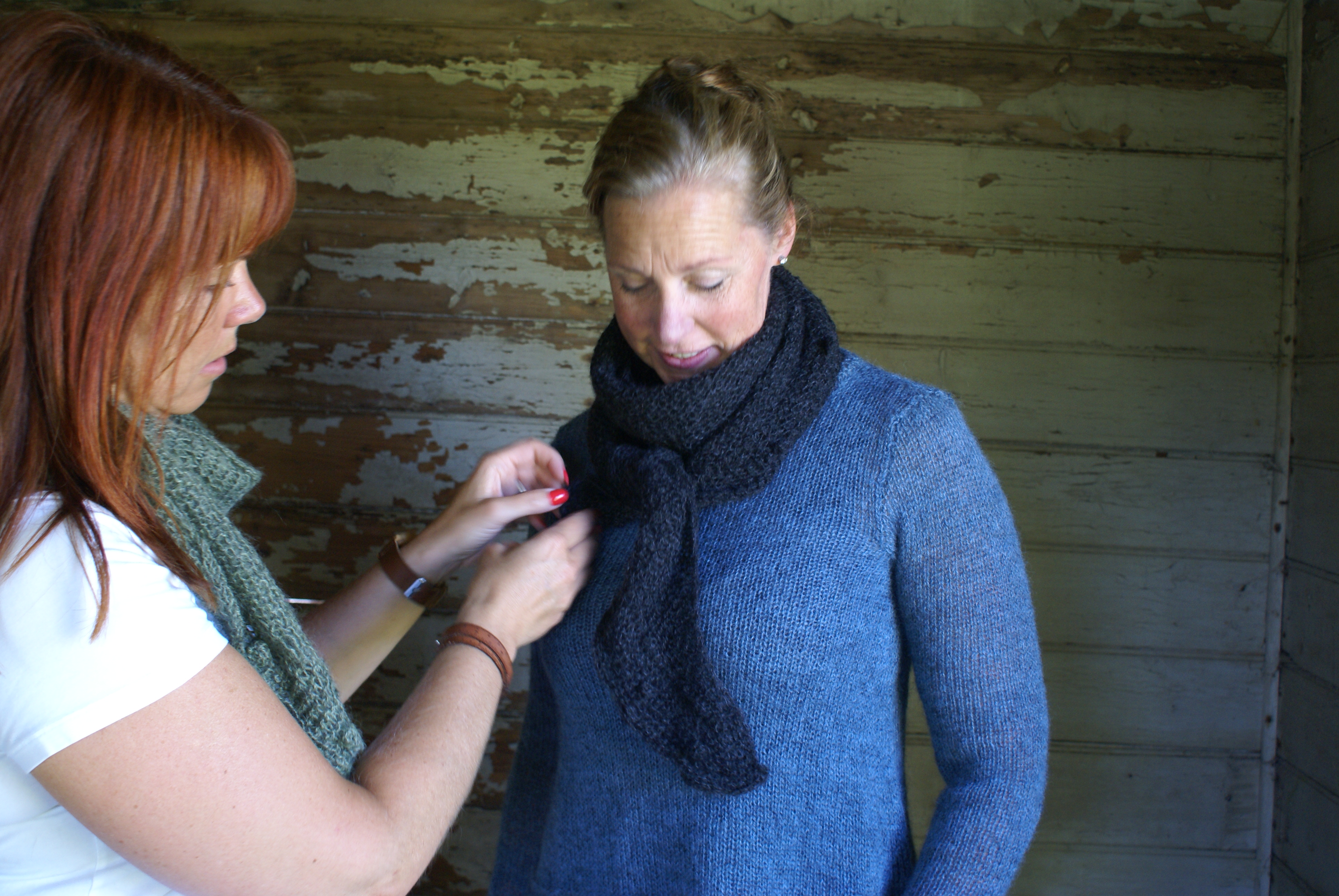 Petrol shawl hand knitted - 2
