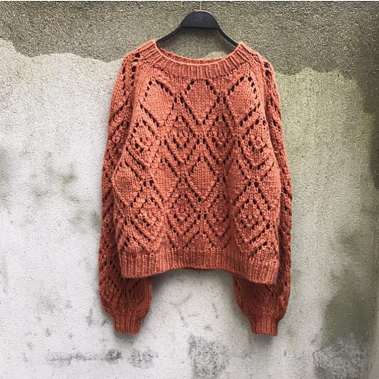 Stickmönster  "clotilde sweater”