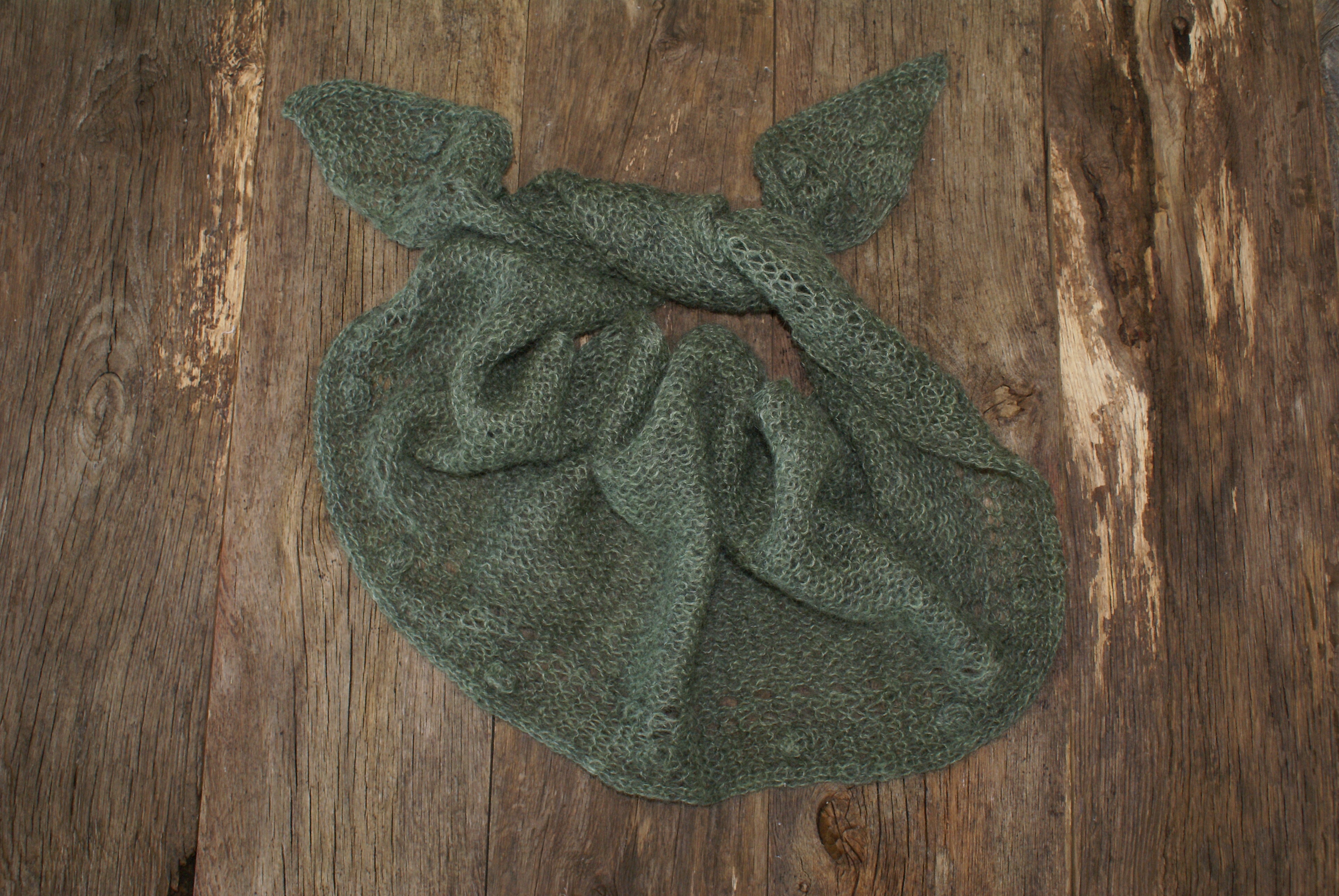 Knitting pattern "Avelsås Sjal/ Skarfs" - Swedish-English-German