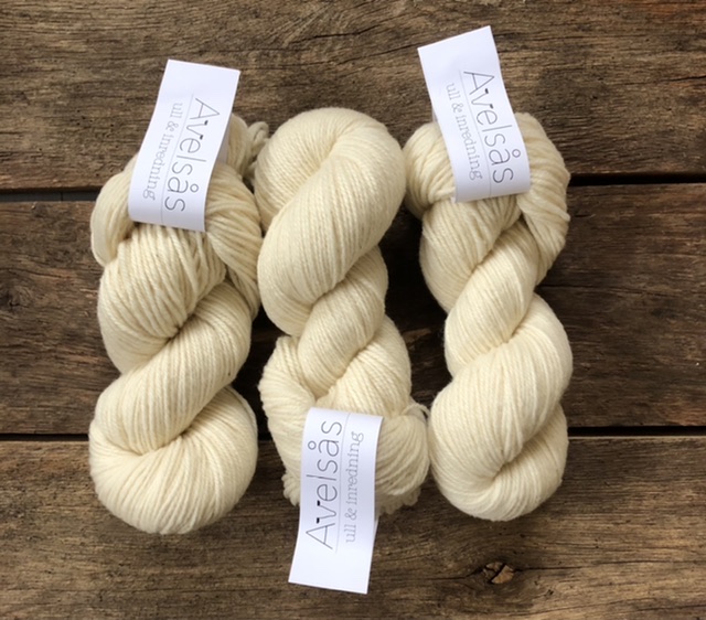 white-3-thread-medium-thick-jamtlandswool