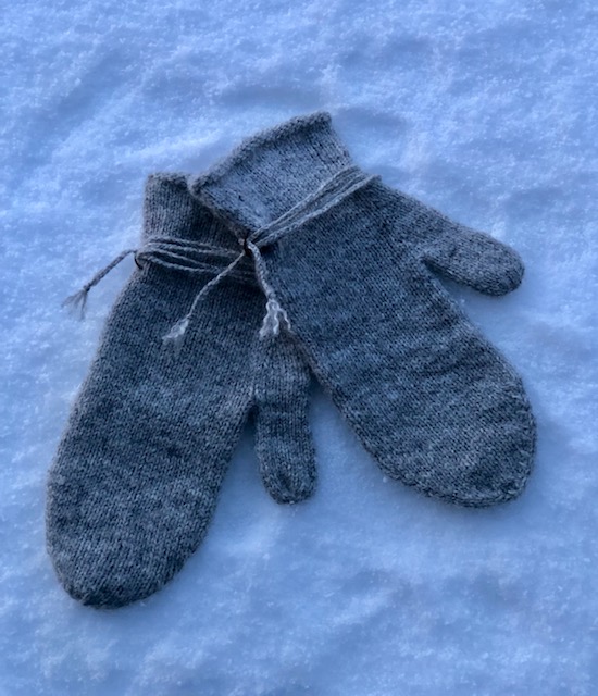 Knitting pattern Avelsås mittens-swe - 2