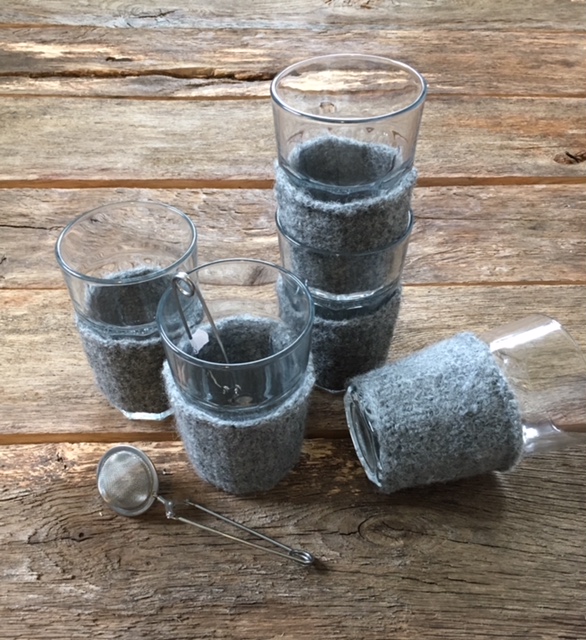 gray warmer for mugs - 2
