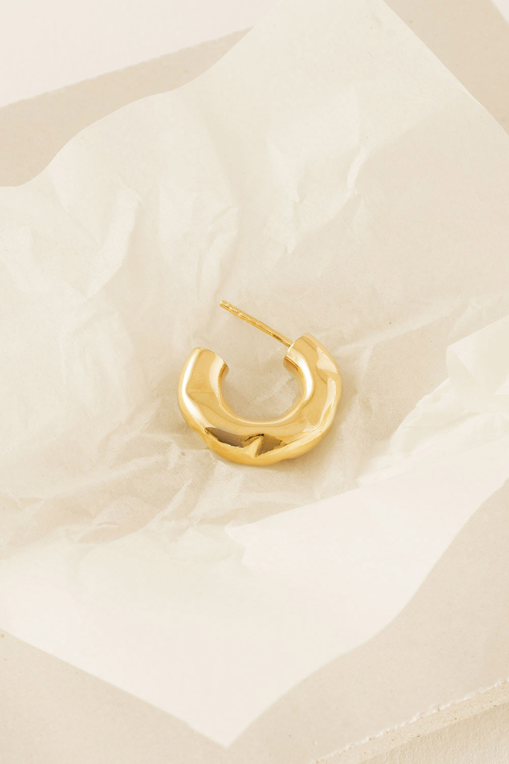 Small Lune Hoops Gold
