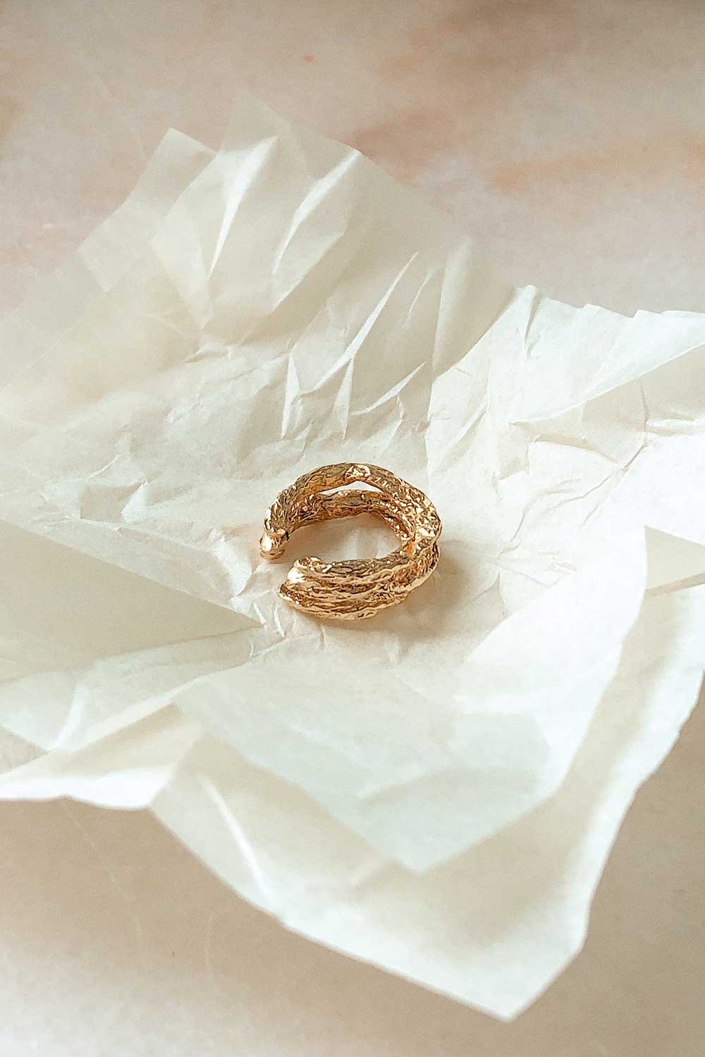 Jean Ear Cuff Trippel Guld