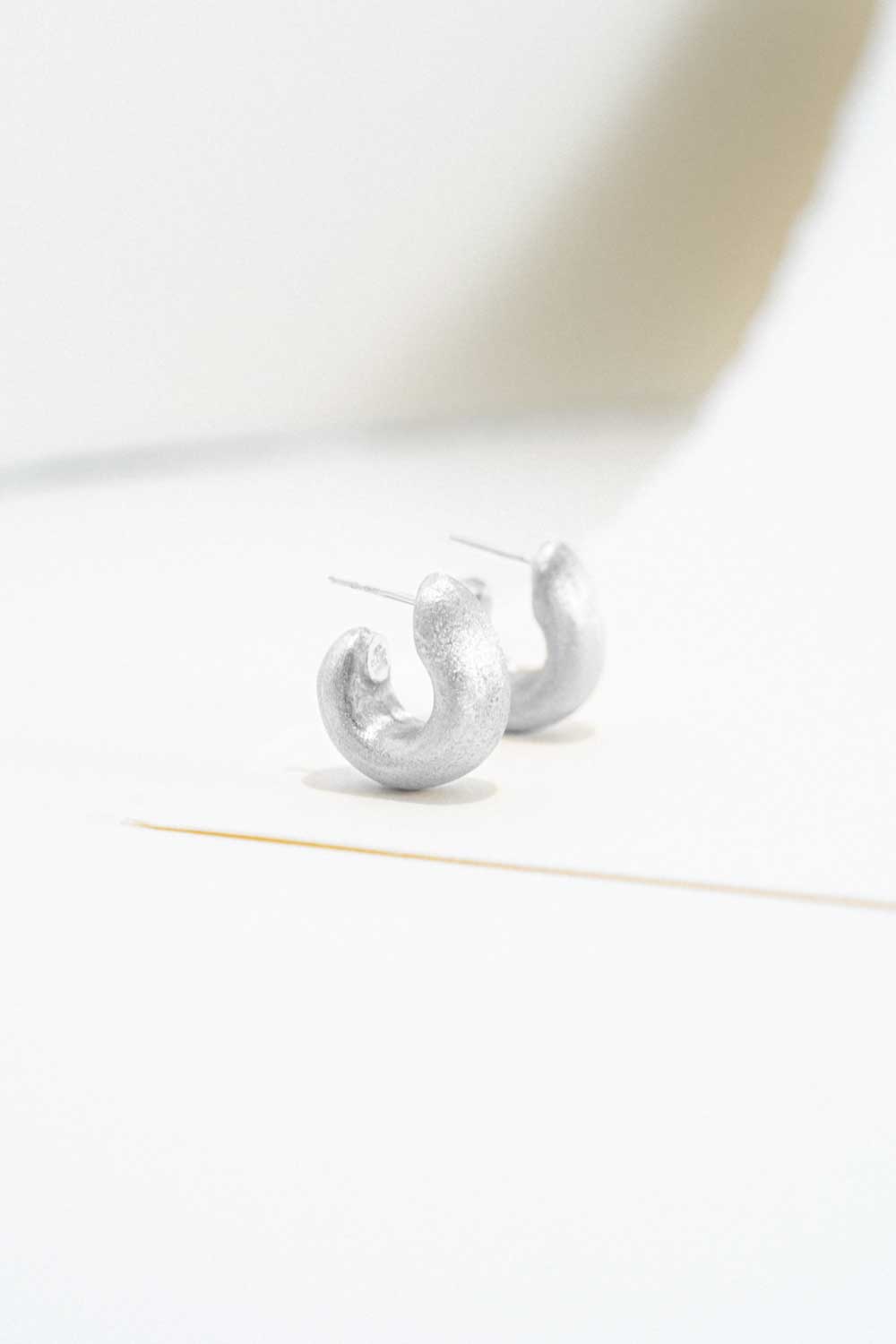 Olivia Hoops Matt Silver