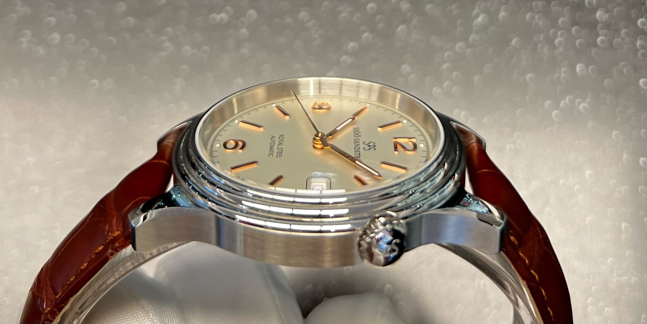SÅLD 20 december 2022 för 15.900:- Sjöö Sandström Royal Steel Classic 41 ivory rosé index - 5