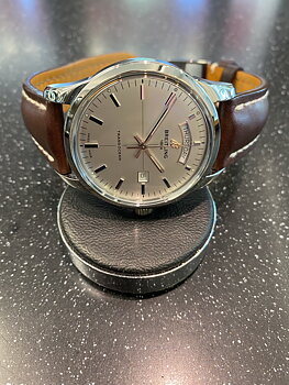 SÅLD 8 oktober 2022 för 27.900:- Breitling Transocean Day & Date