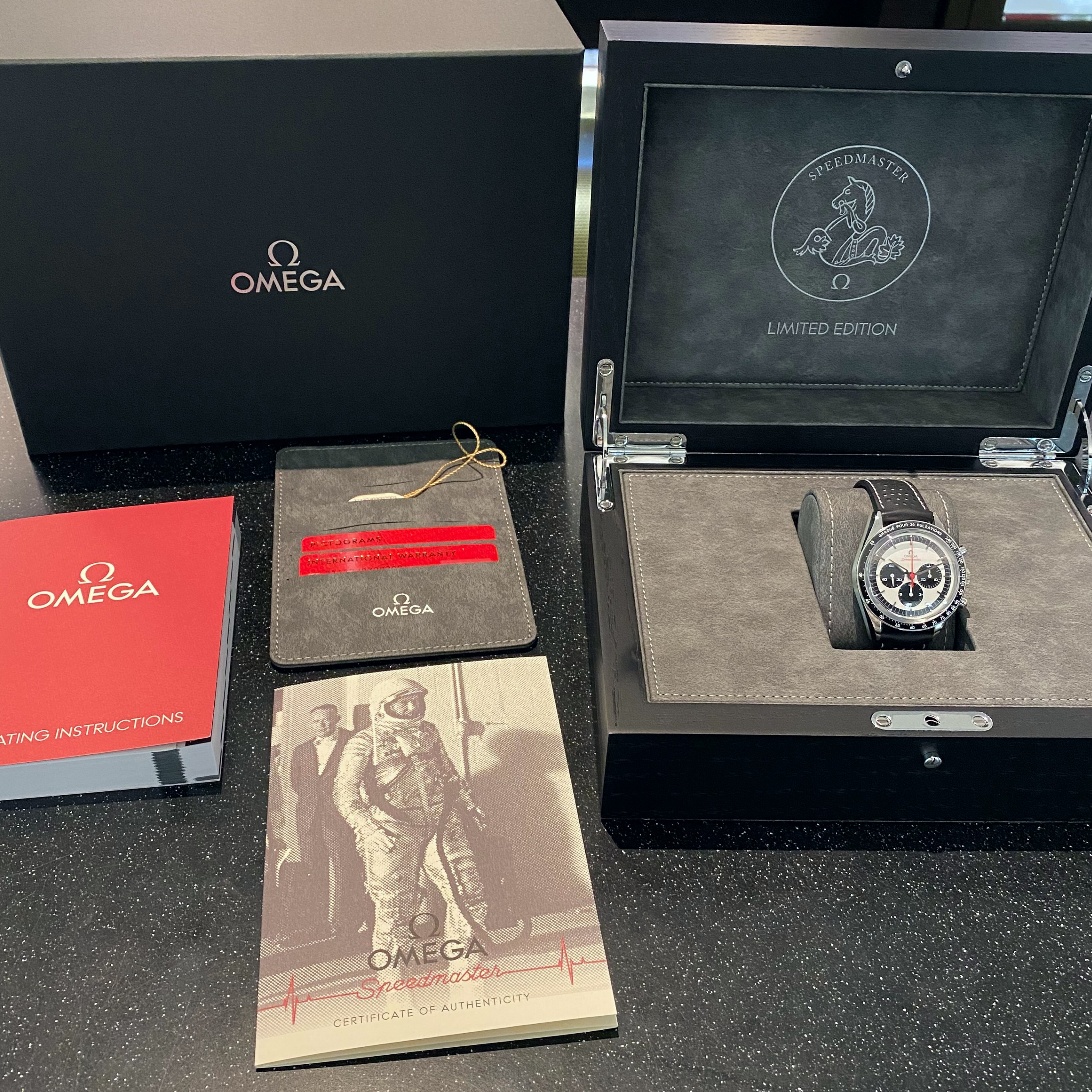 SÅLD 9 nov 2020 för 55.000:- Omega CK 2998 Limited Edition - 3