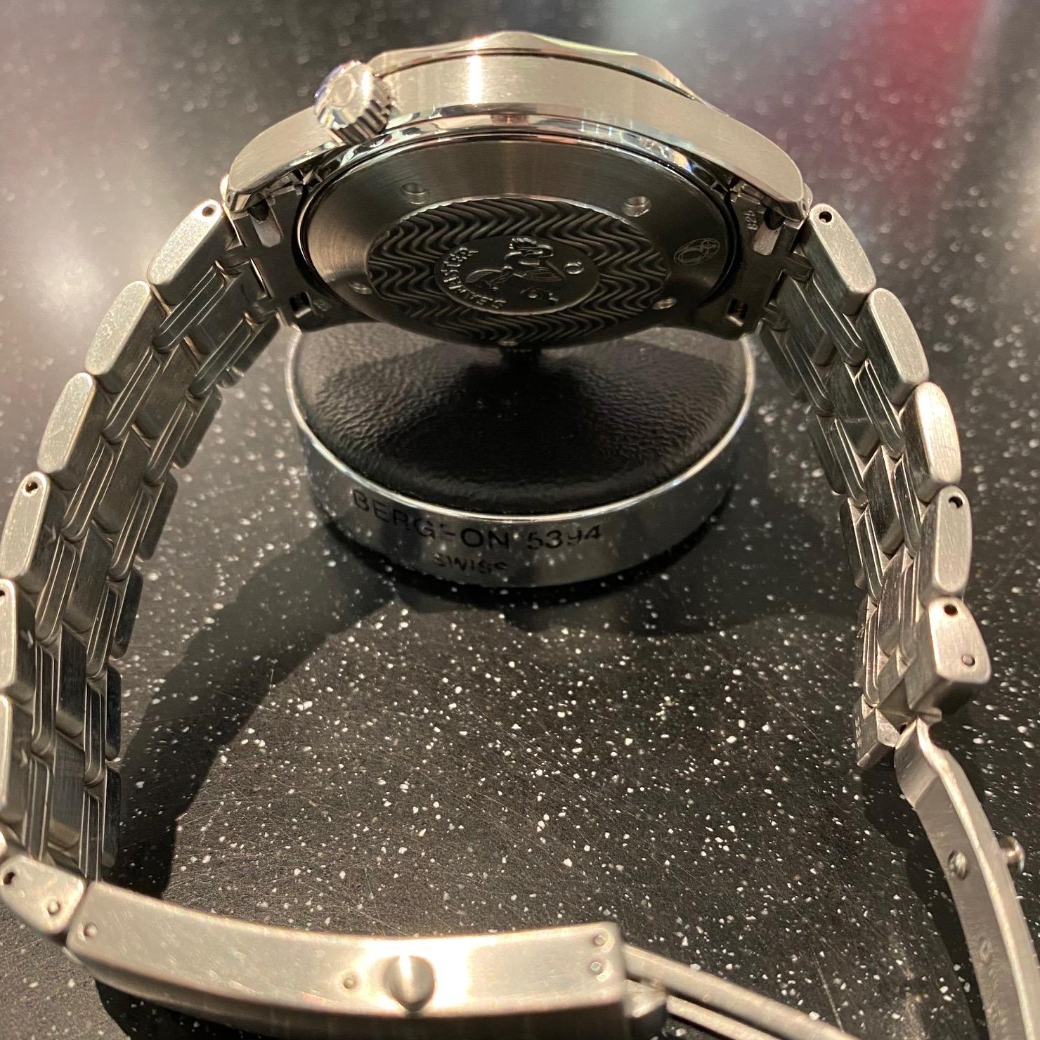 SÅLD 9 dec 2020 för 15.900:- Omega Seamaster Diver 300 - 2