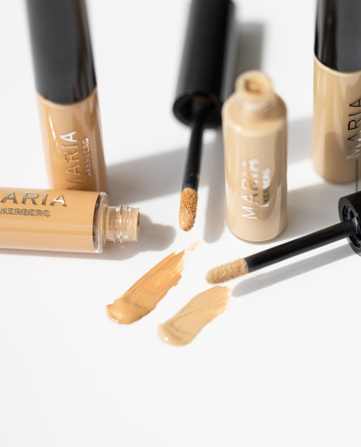 Liquid Mineral Concealer Light Beige - 4