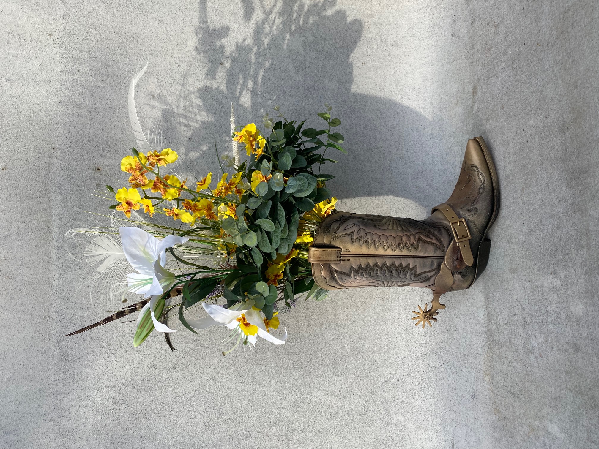 Blomsterarrangemang i Cowboyboot Nr 1 - 2