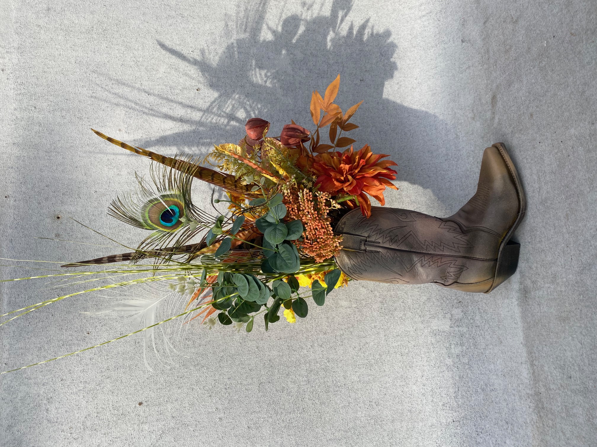 Blomsterarrangemang i Cowboyboot Nr 3