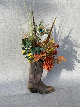 Blomsterarrangemang i Cowboyboot Nr 3