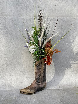 Blomsterarrangemang i Cowboyboot Nr 5