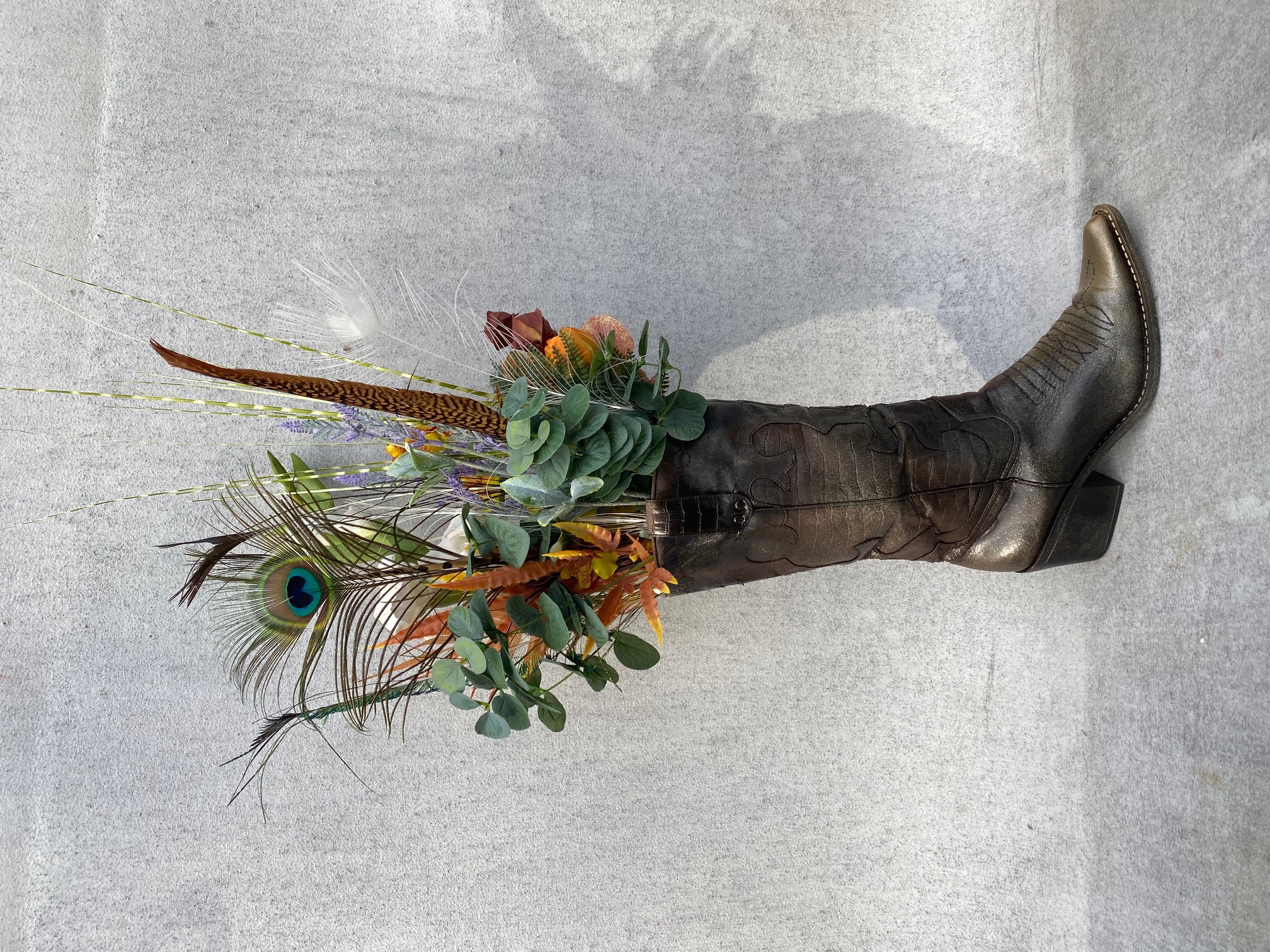 Blomsterarrangemang i Cowboyboot Nr 7
