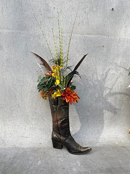 Blomsterarrangemang i Cowboyboot Nr 8