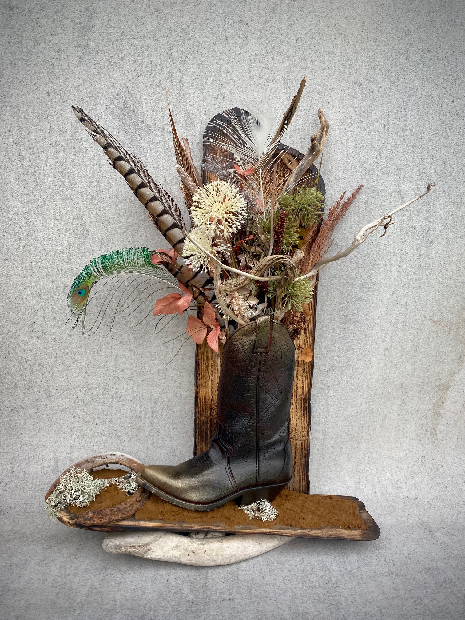 Blomsterarrangemang i Cowboyboot Nr 9