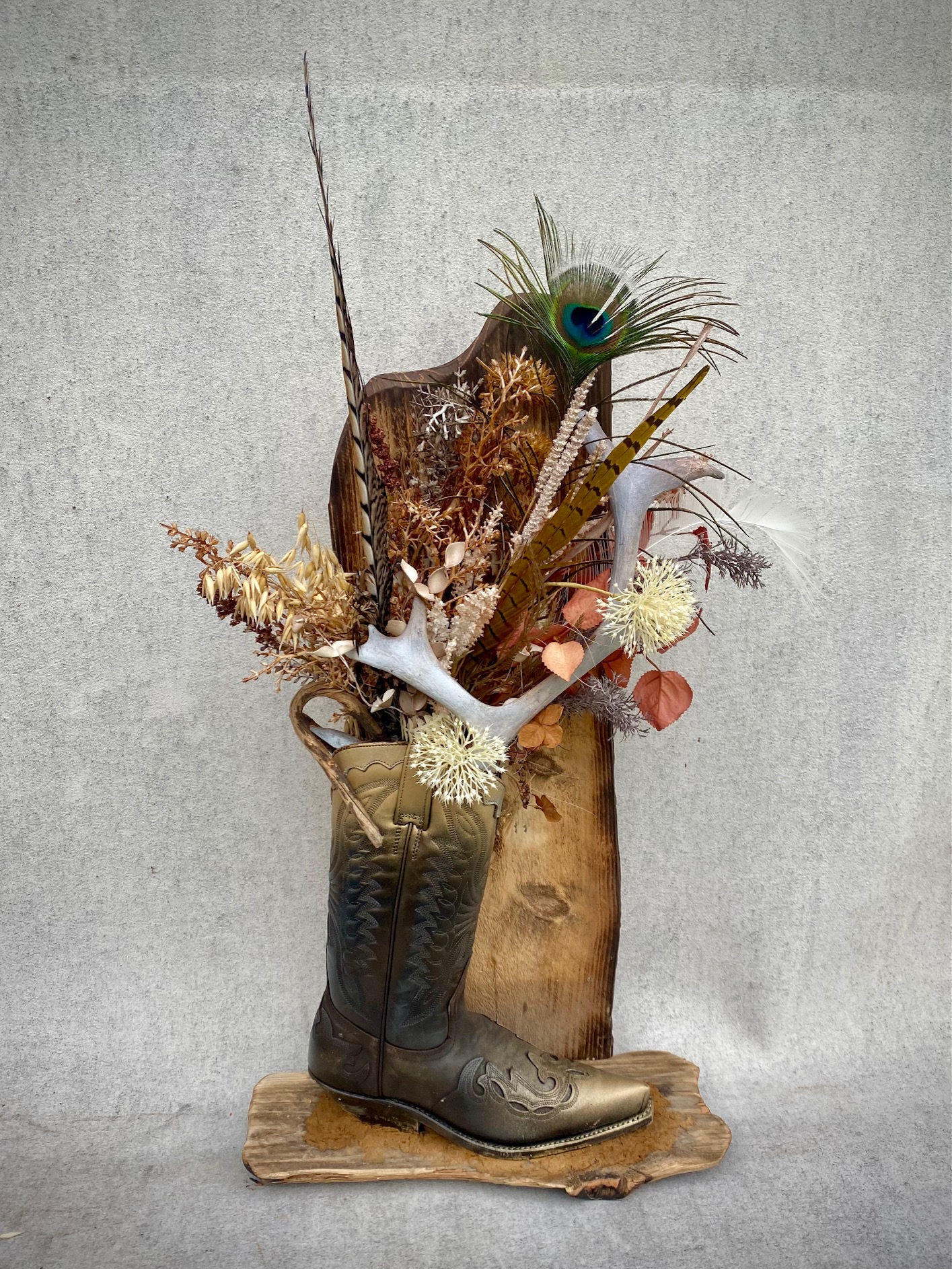Blomsterarrangemang i Cowboyboot Nr 10
