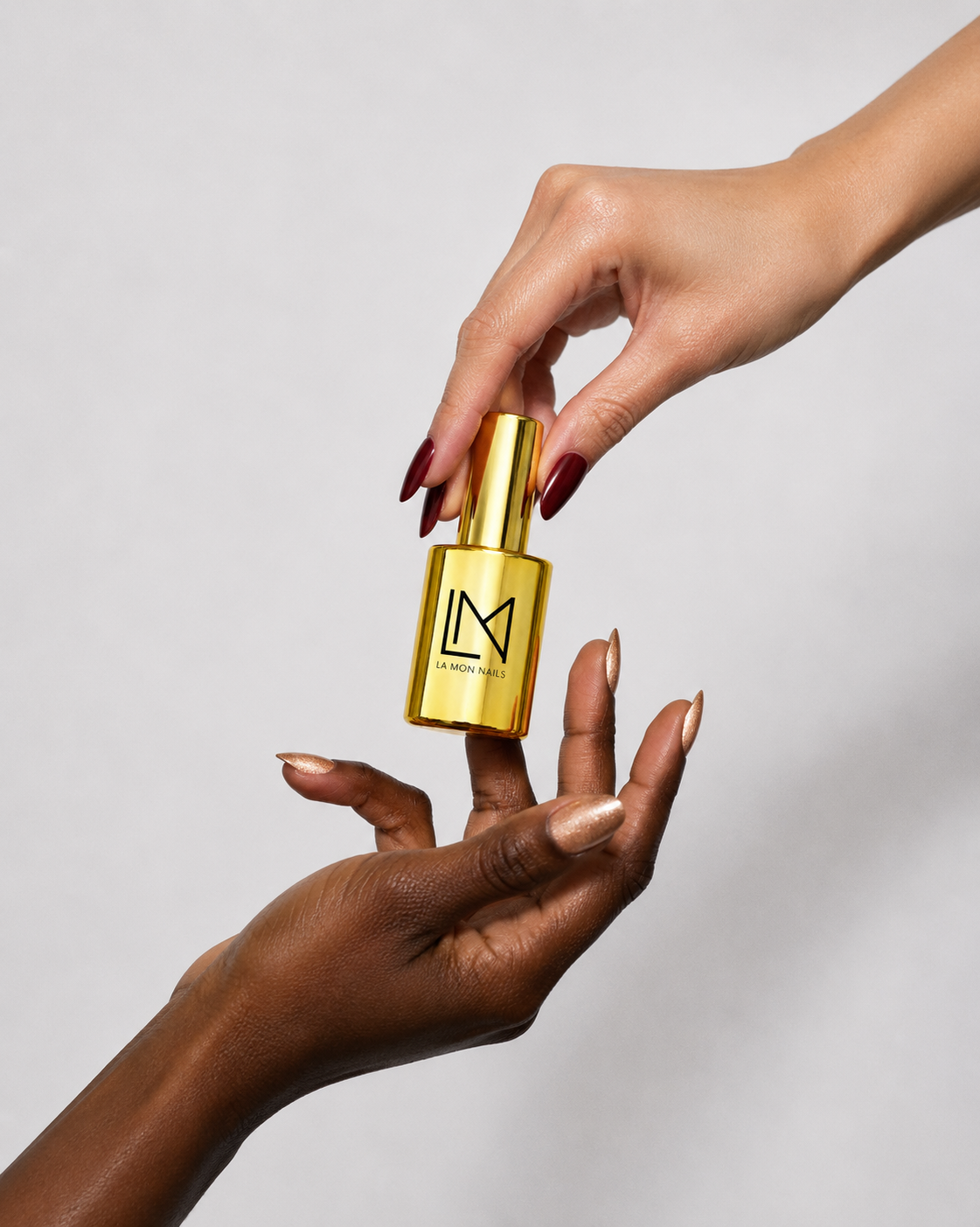 GEL POLISH "Painted in light, worn as a feeling!" Upptäck