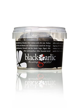 Black Garlic. Skalade