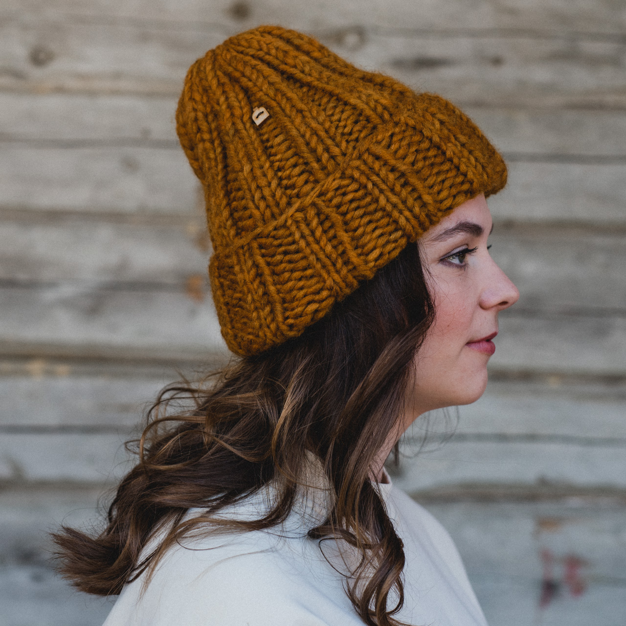 Muffi handstickad beanie,  Autumn orange från Myssyfarmi  - 4