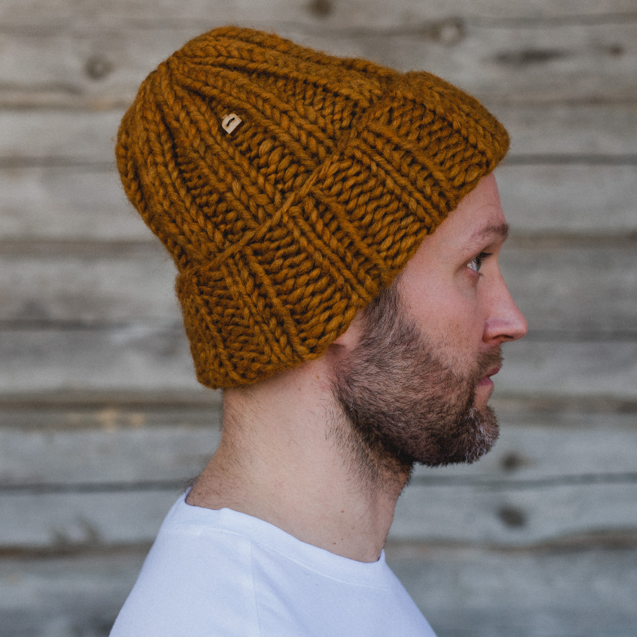 Muffi handstickad beanie,  Autumn orange från Myssyfarmi  - 3