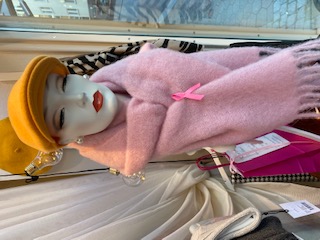 Dröm i rosa mohair med fransar, från KN Collection  