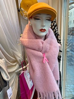 Dröm i rosa mohair med fransar, från KN Collection  