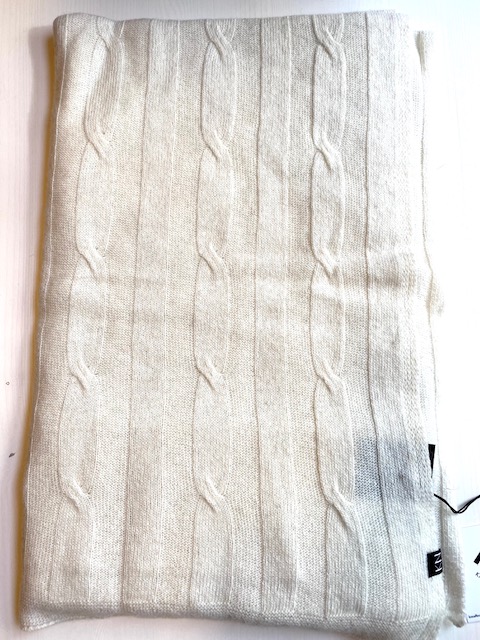 Susina mönsterstickad scarf/halsduk från KN Collection, offwhite 