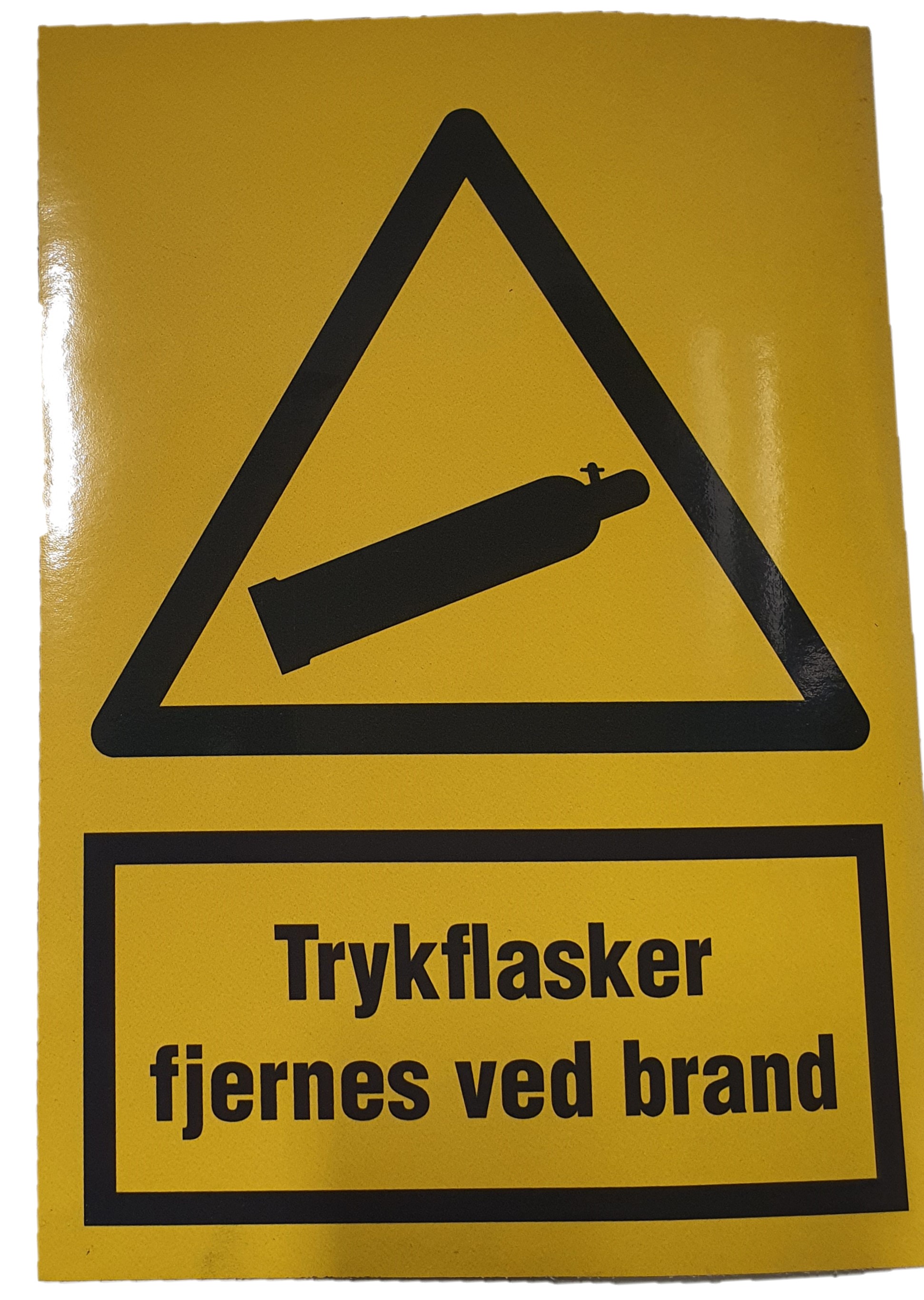 ADV.SKILT TRYKFL.FJERNES V BRAND PLAST
