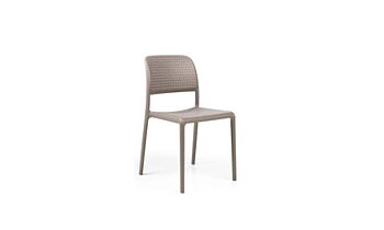 Möbler i plast