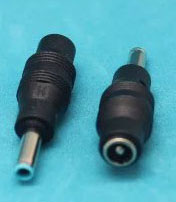 Rak DC-adapter 5.5x2.1 hona till DC-propp 4.5x3.0mm blue