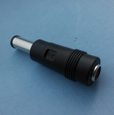 Rak DC-adapter 5.5x2.1 hona till DC-propp 5.5x1.5mm hane black