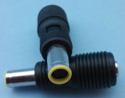 Rak DC-adapter 5.5x2.1 hona till DC-propp 7.9mm yellow
