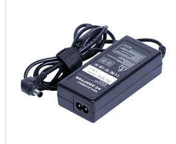 Samsung AC adapter 14V 3A 6,5x4,4 mm