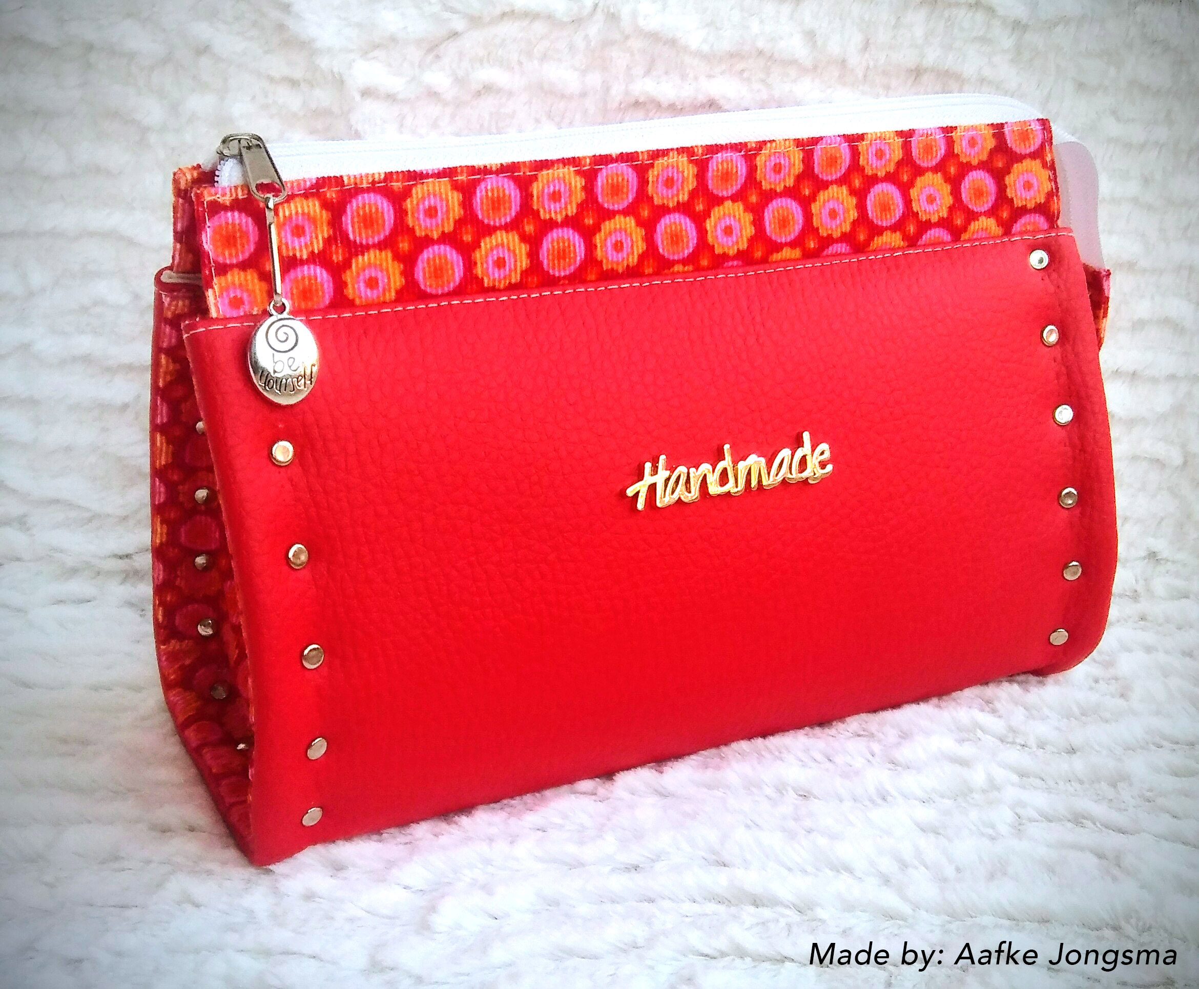 Reno Rounded Makeup Bag - Pappersmönster - 5
