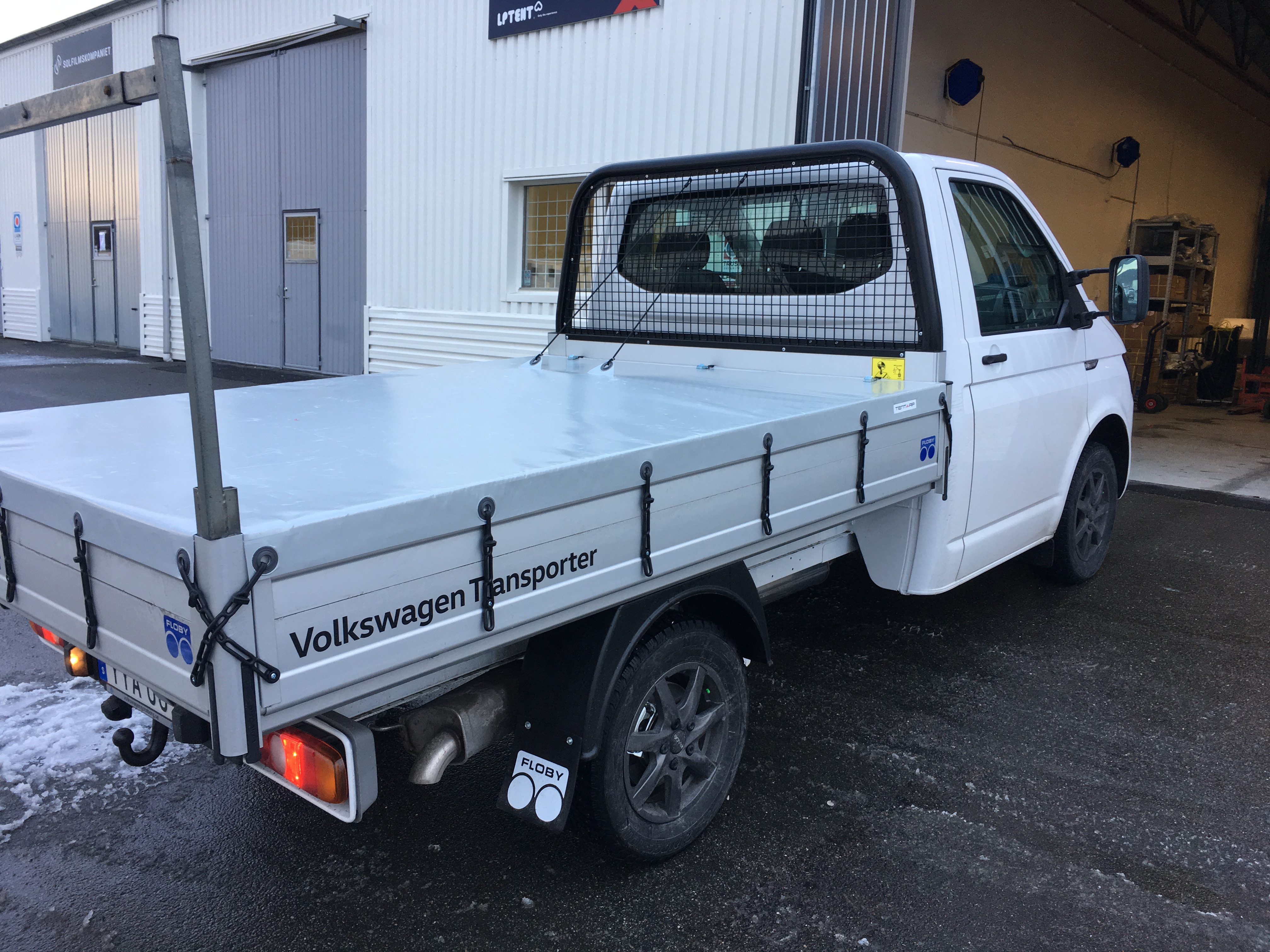 Flakpresenning vw transporter korta flaket långgodsställ