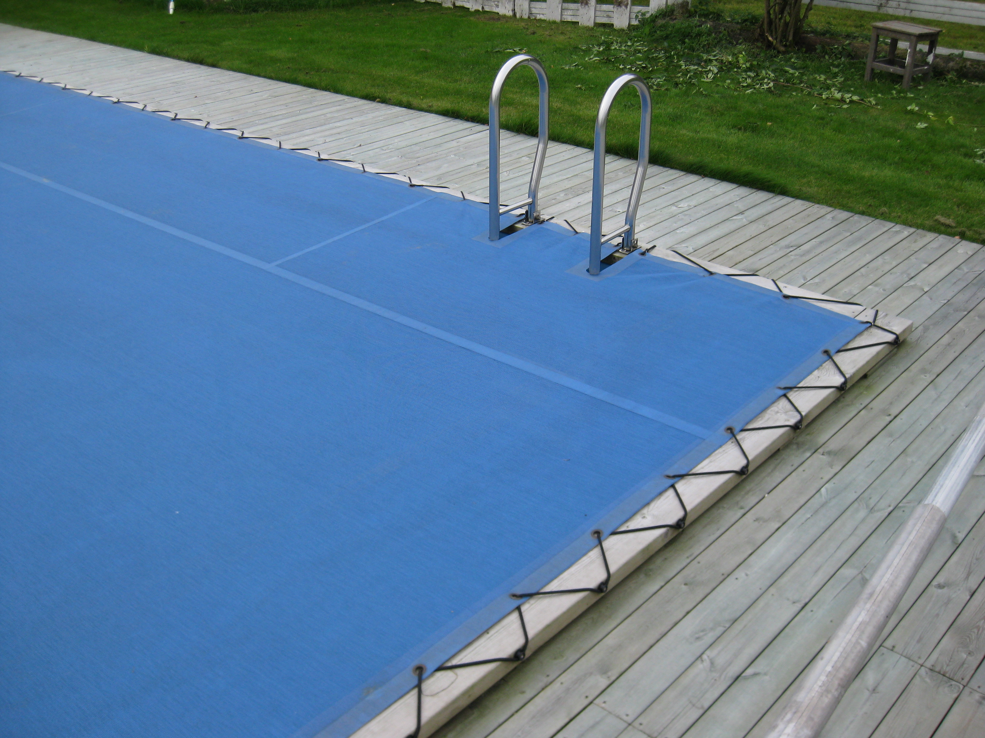 Poolskydd - 3