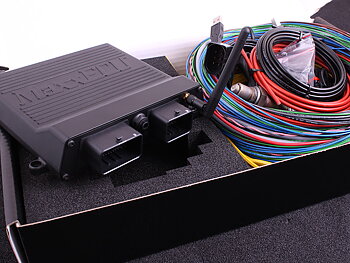MaxxECU Race