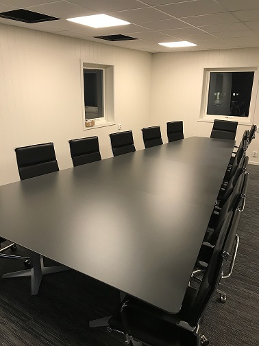 Konferensbord Trapets 4400 DNA - 3