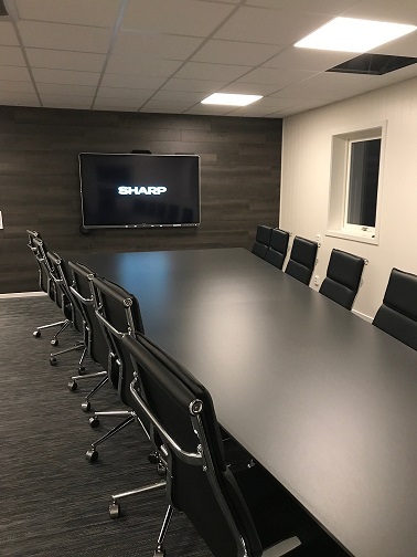 Konferensbord Trapets 4400 DNA