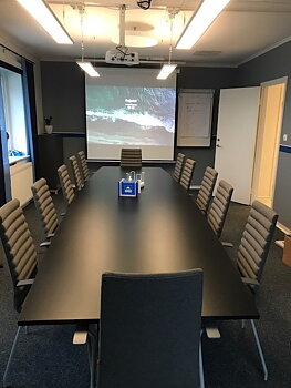 Konferensbord (båtformad)
