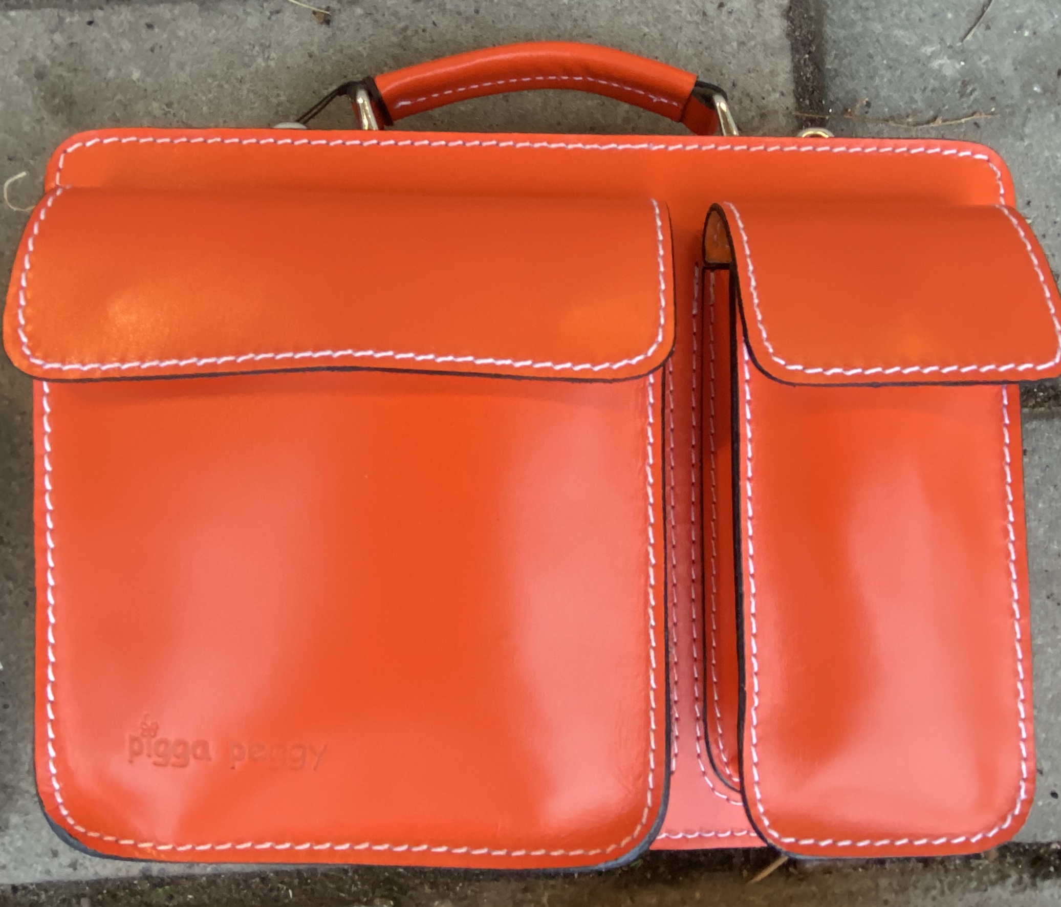 Boxväskan storlek 27x20x11, LITEN. Välj färg:  - 7