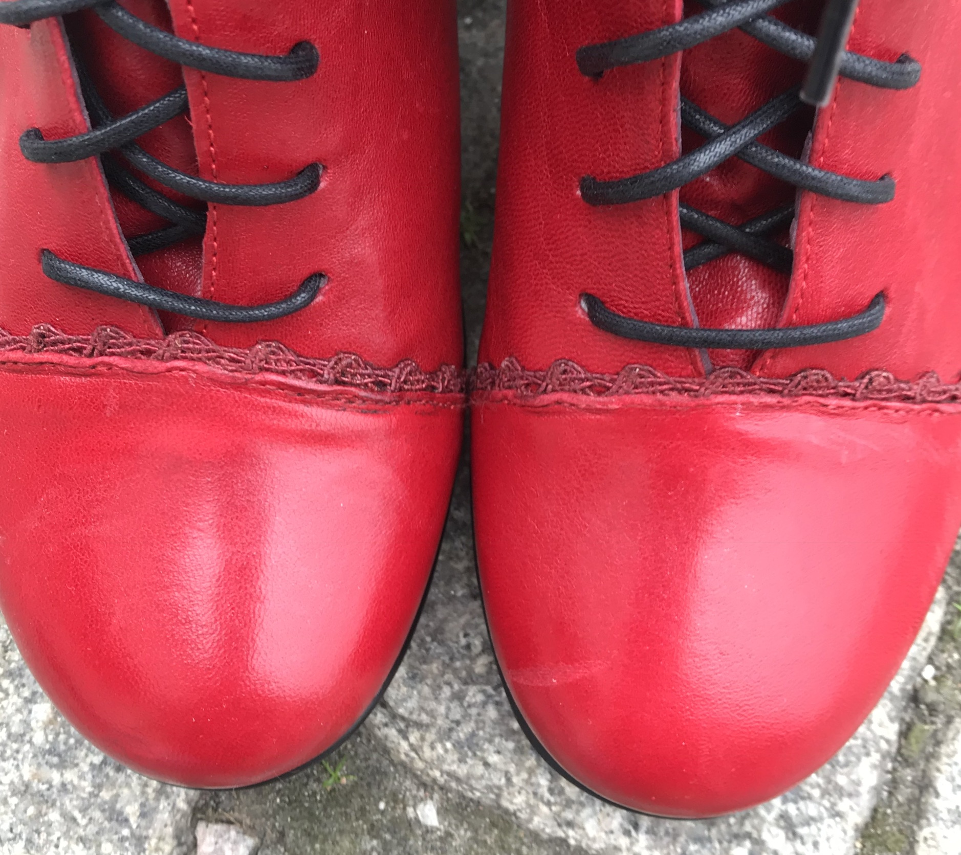 Klassiska  mormorskängor modell Mistic, röd - 4