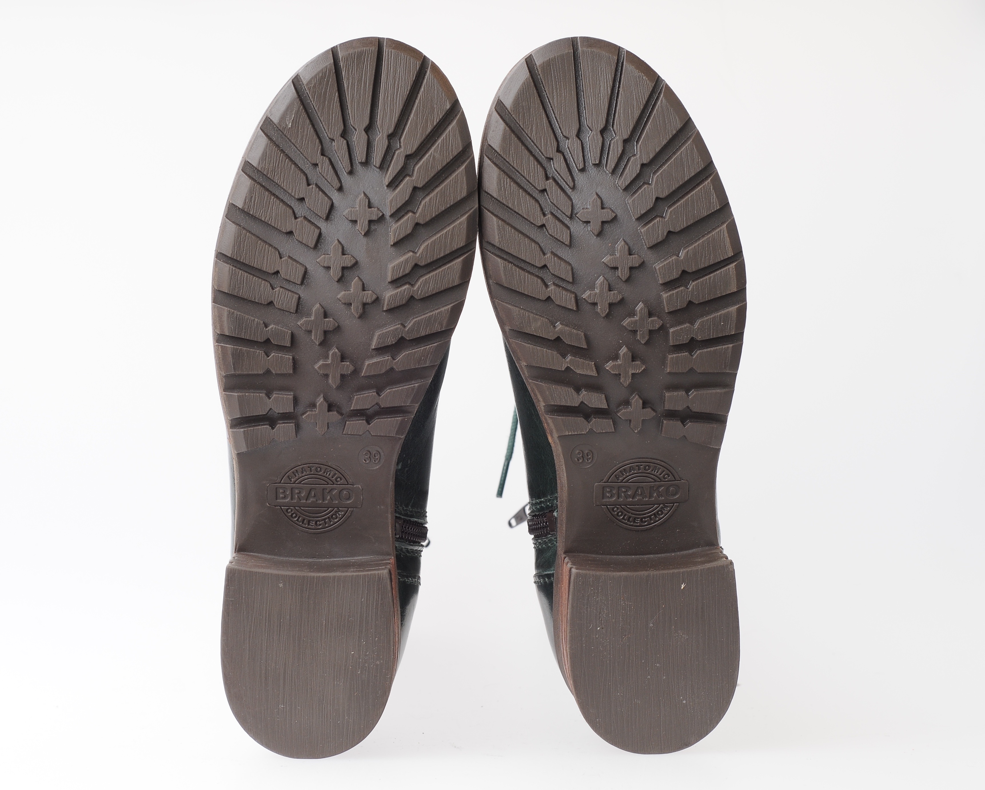 Brako snörkängor med brogues modell Military, naturgarvat skinn, svart - 4