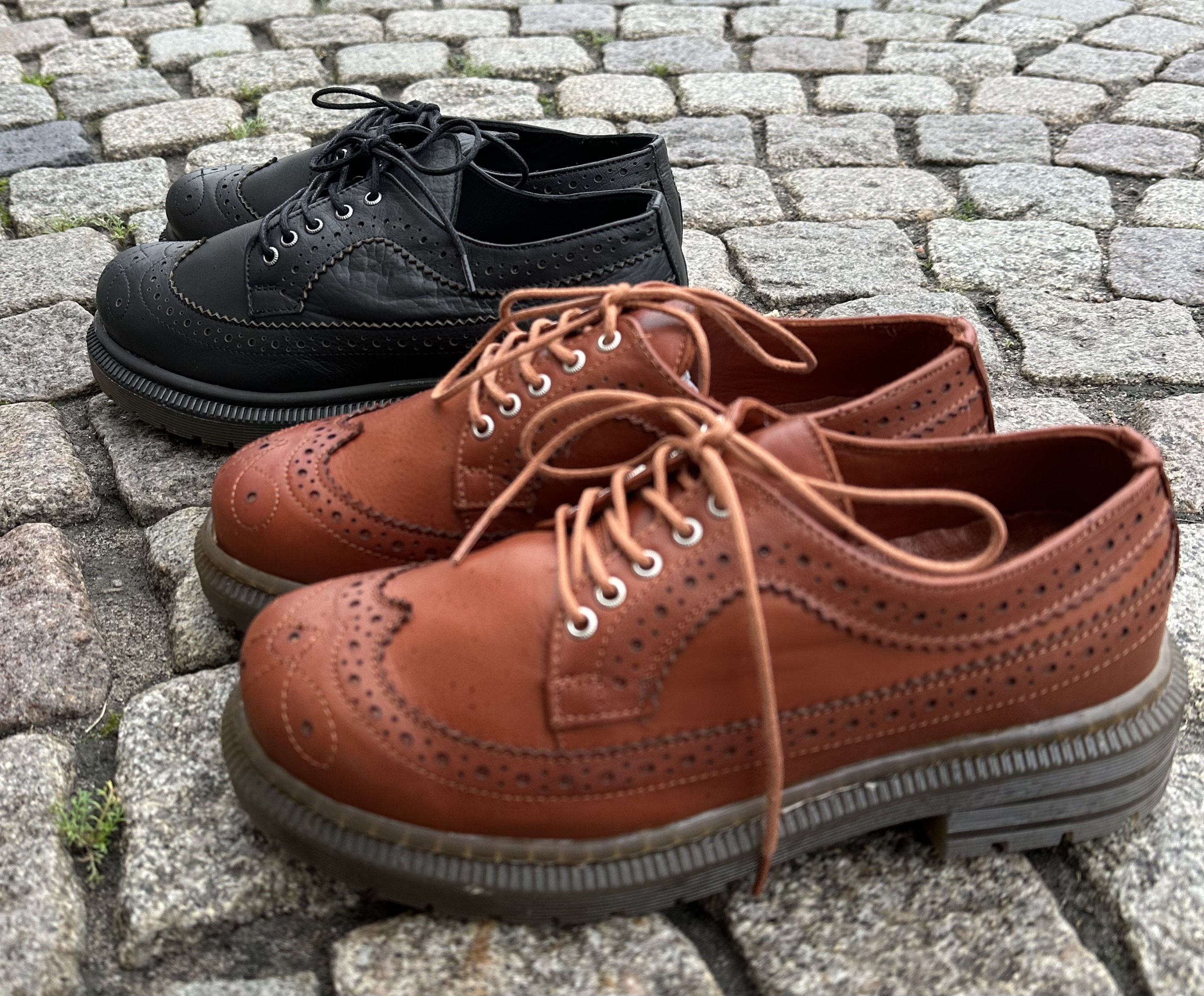 Coola snörskor med brogues från Charlotte of Sweden, petrol - 7