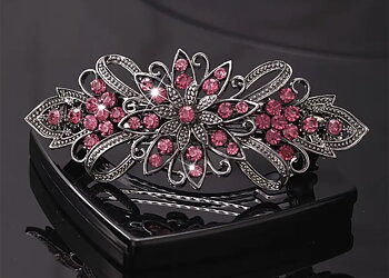 Vacker klämma i strass- rosa