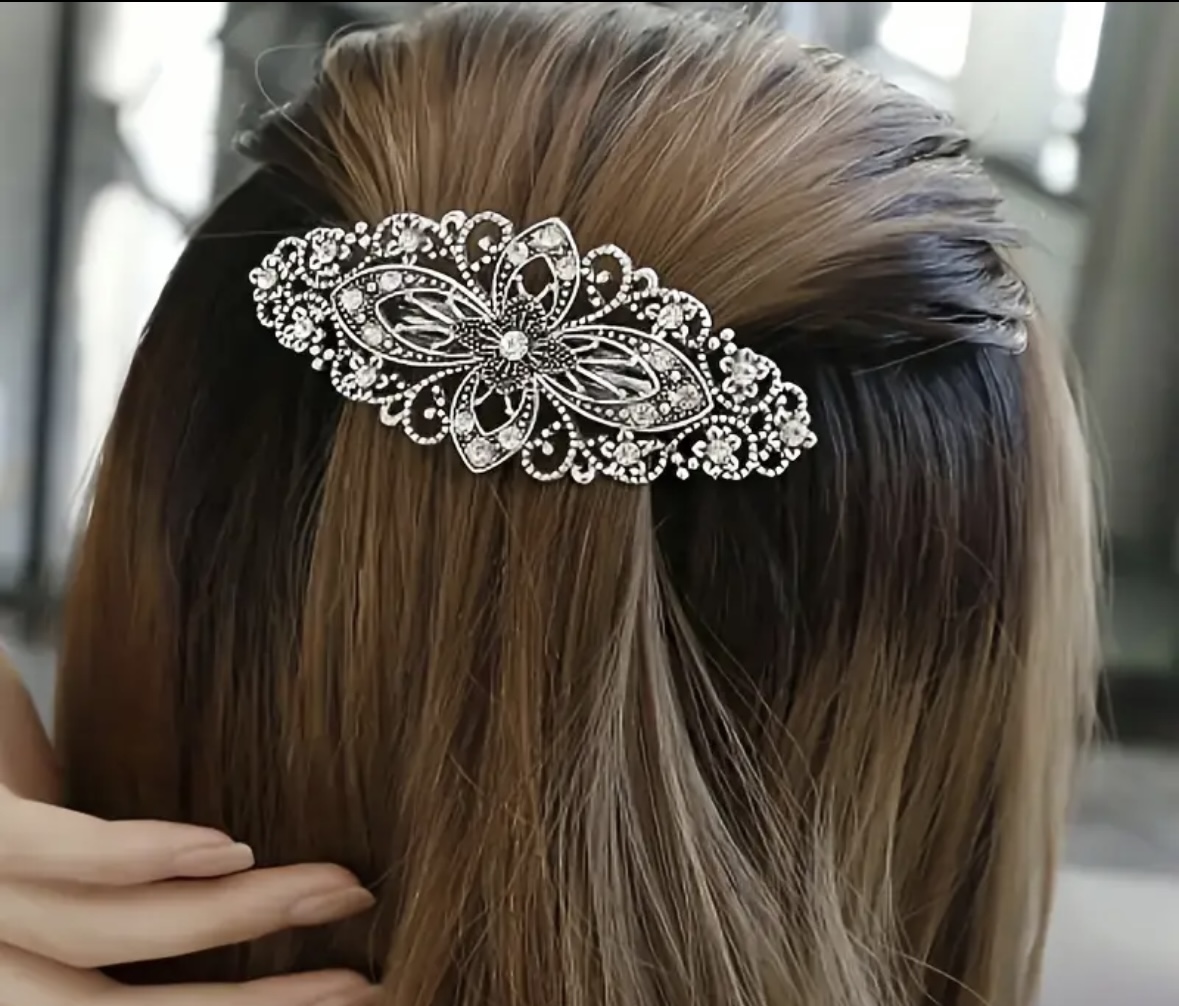 Vacker klämma med strass - 3