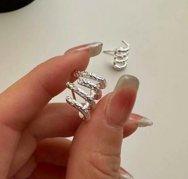 Four Claw Stud Örhängen Silver