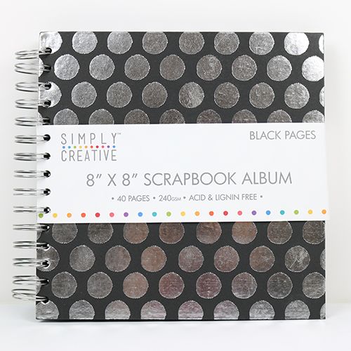 Simply Creative Scrapbook album 8x8” - Black with circles